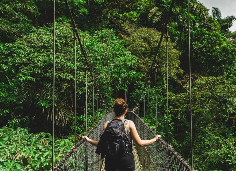trails-trailsreisen-wanderreise-naturreise-gruppenreise-aktivreise-costarica-hängebrücke